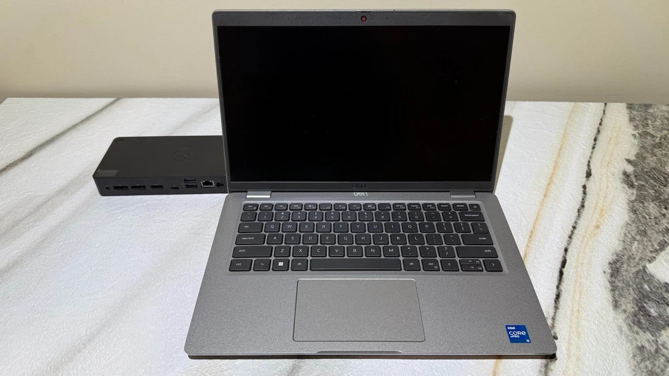 Dell 14" Laptop 11th Gen i5 / 16GB RAM Premium USB-C Dock - photo 2