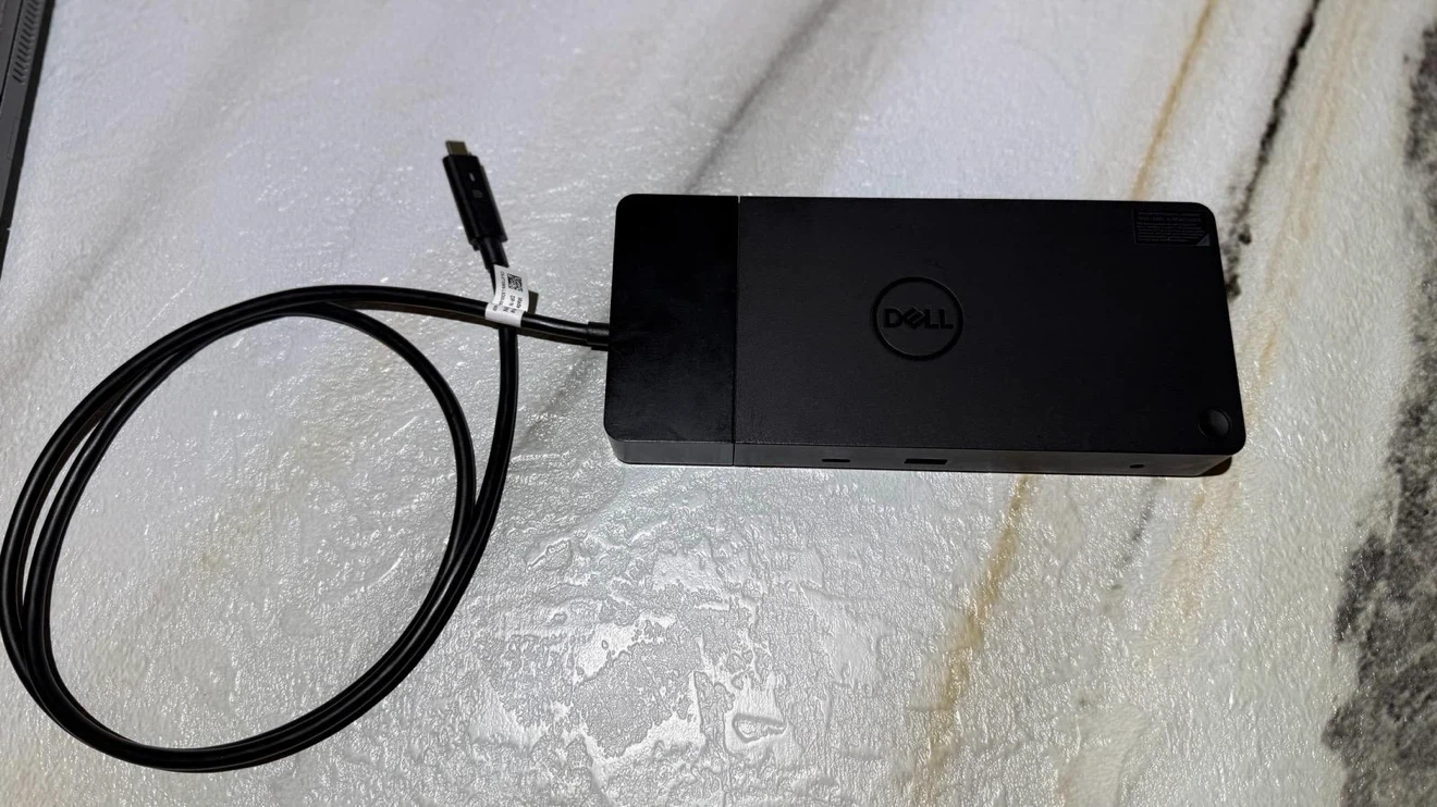 Dell 14" Laptop 11th Gen i5 / 16GB RAM Premium USB-C Dock - photo 4