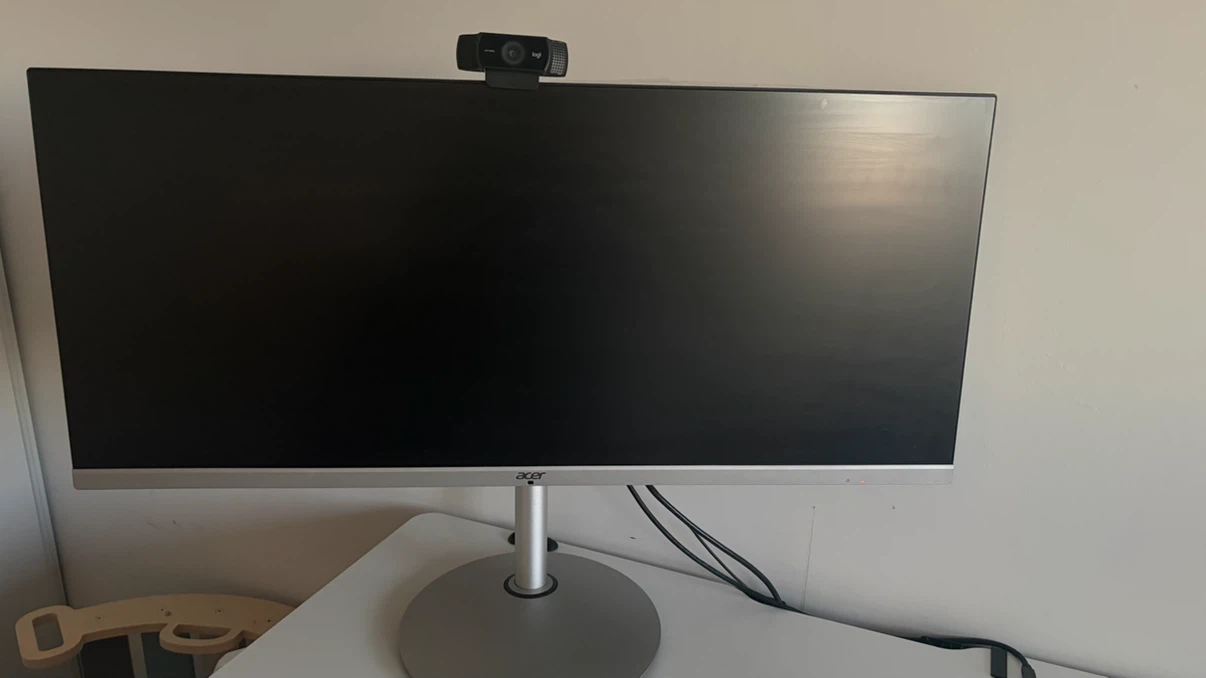 Acer wide Monitor with Remote