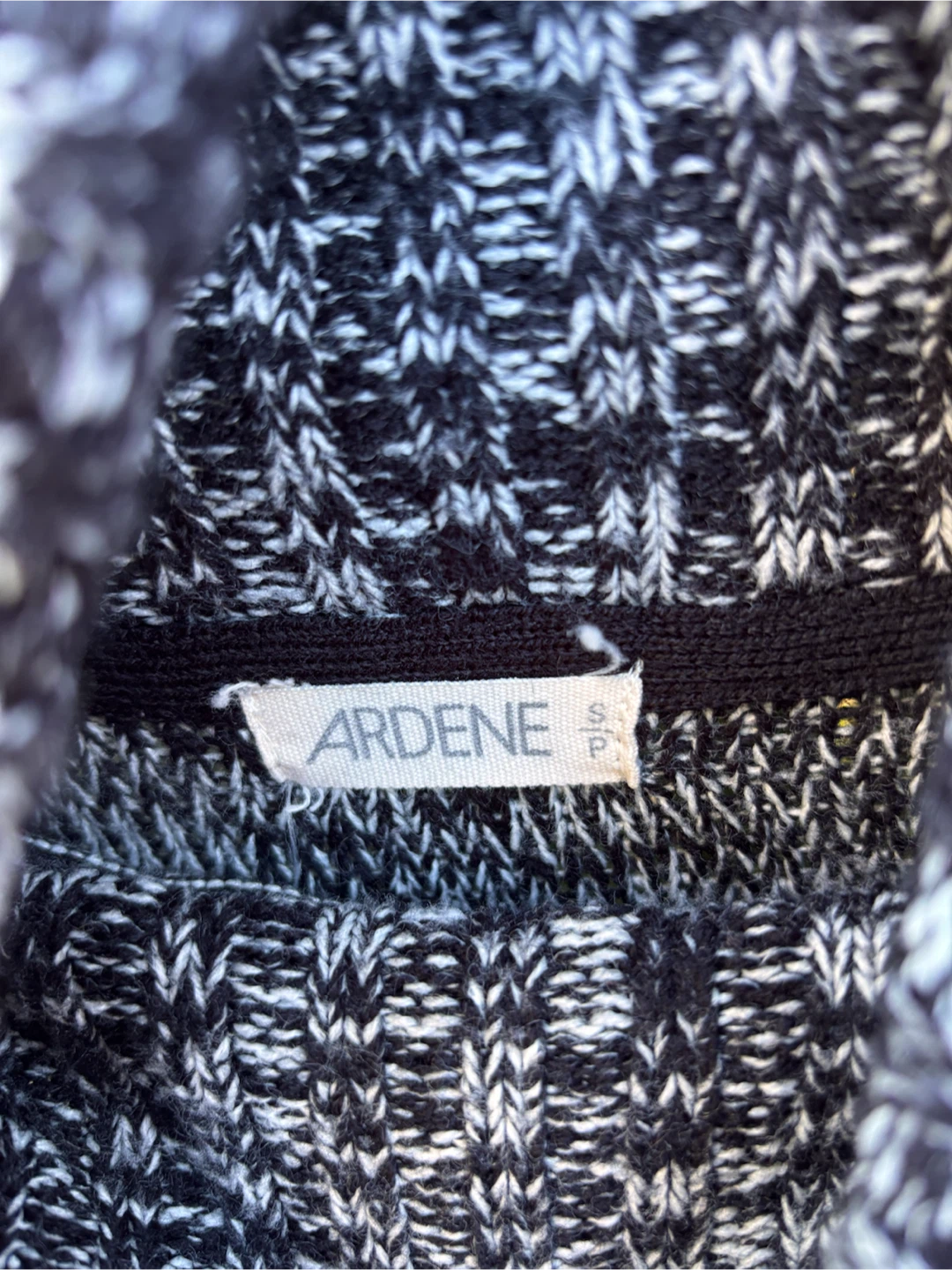 Ardene Black and White Sweater szS - photo 4