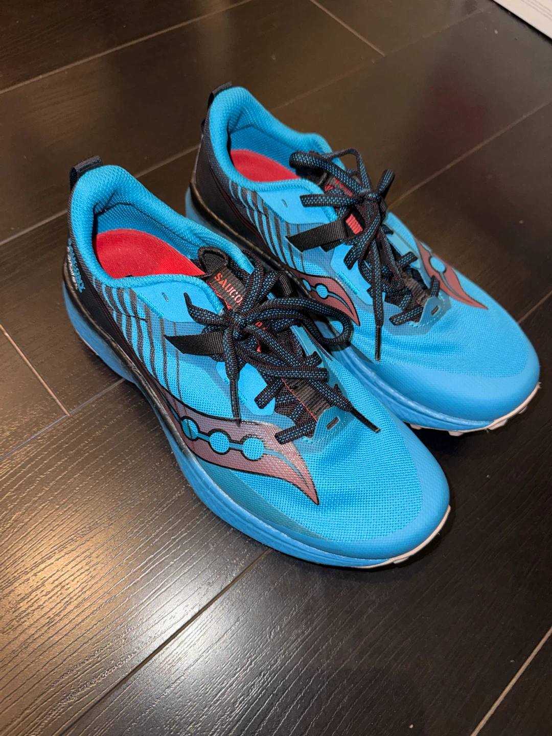 SAUCONY ENDORPHIN EDGE TRAIL RUNNING SHOES