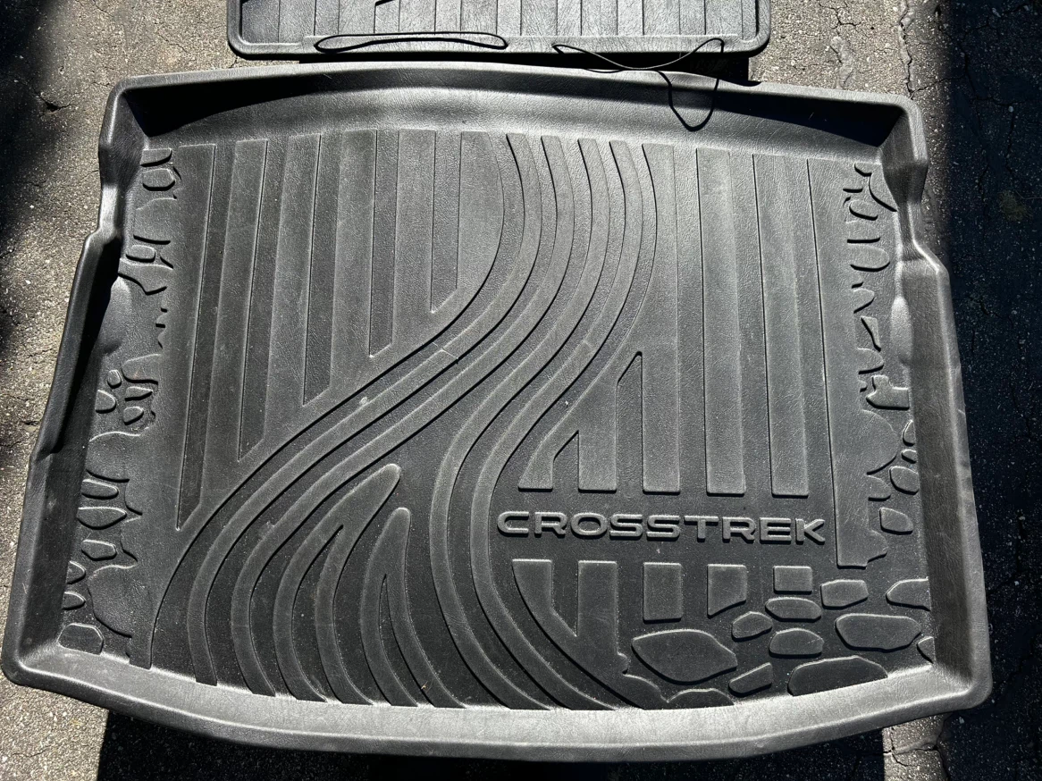 Subaru 2024 Crosstrek Trunk Mat and Cargo Cover