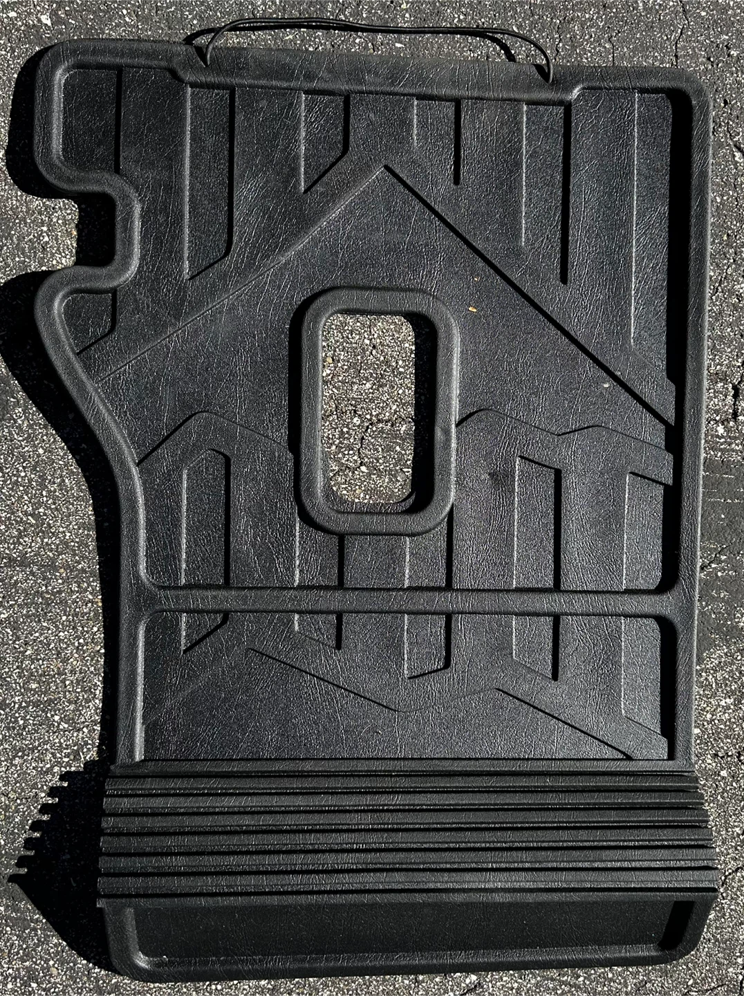 Subaru 2024 Crosstrek Trunk Mat and Cargo Cover - photo 2