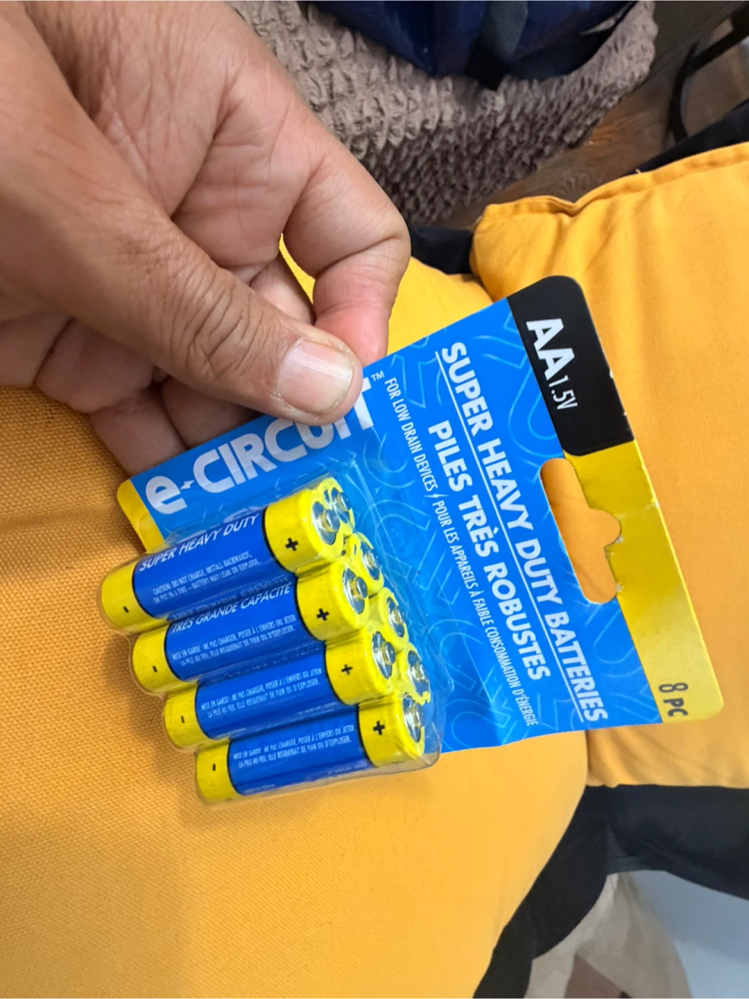 e-Circuit AA 1.5V Super Heavy Duty Batteries 8 Pack - photo 4