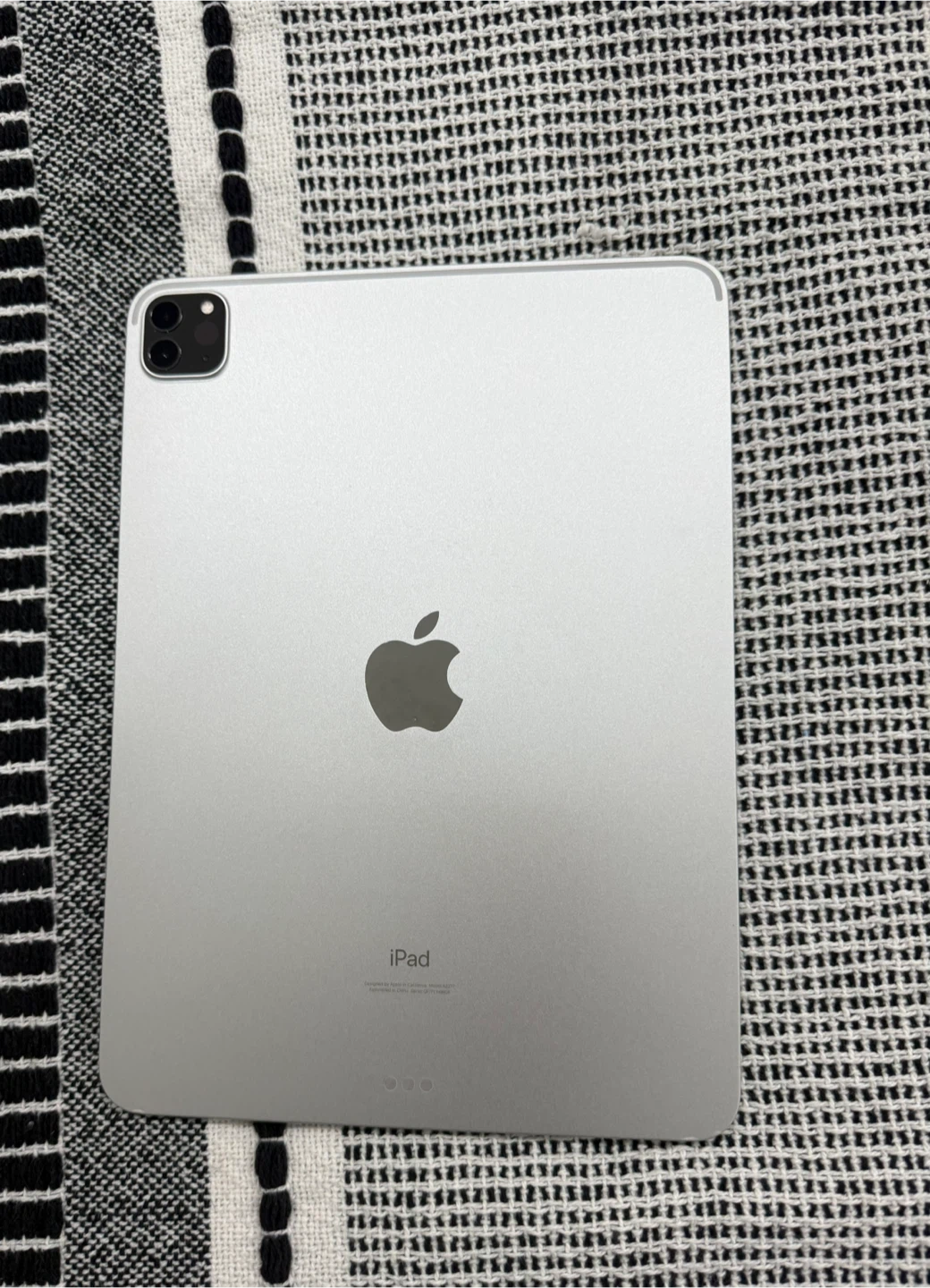 Apple iPad Pro 11-inch 3rd Generation – 256GB + Magic Keyboard - photo 2