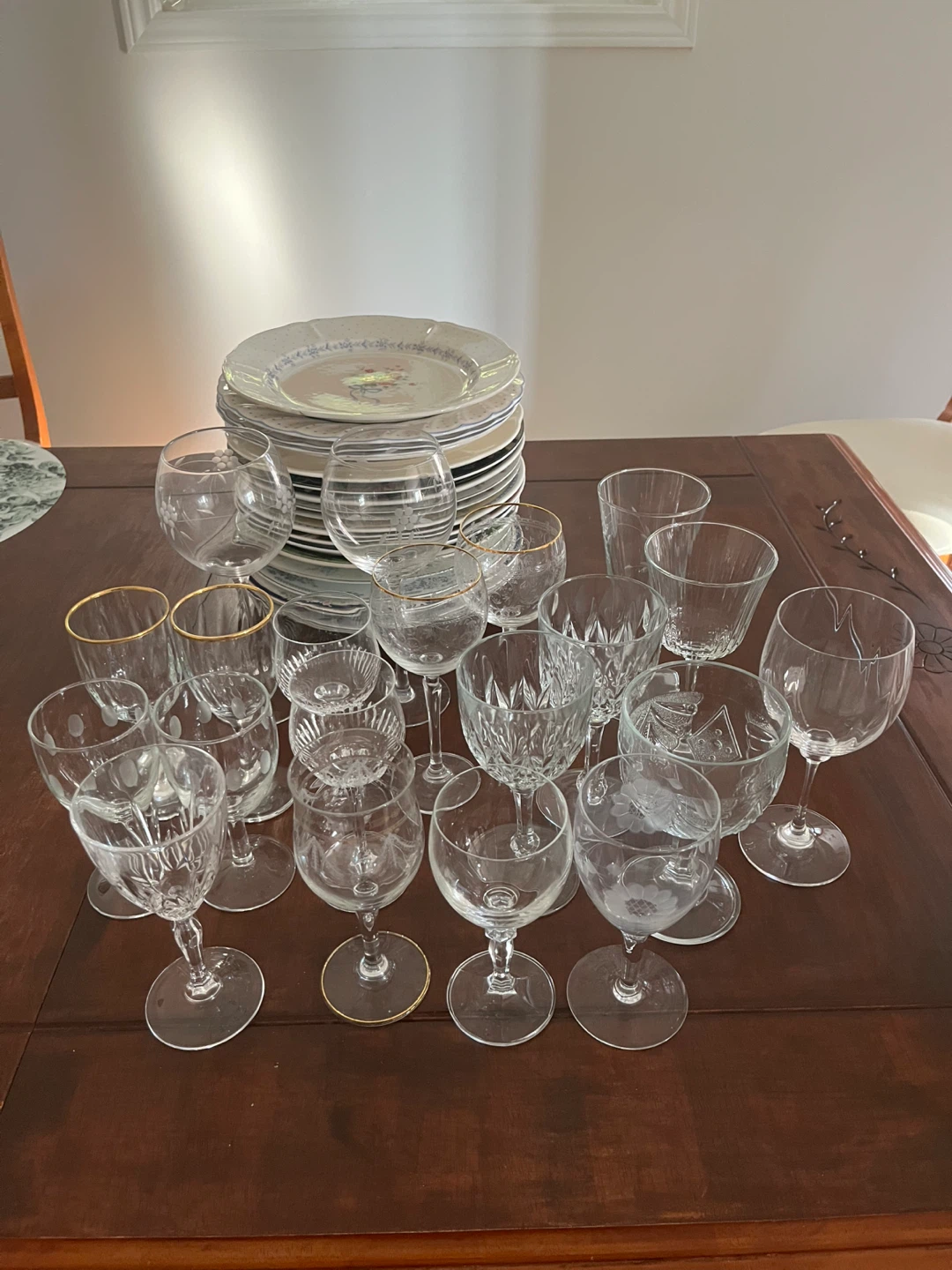 Assorted Vintage of 20 Glassware and 20 Dinner Plates