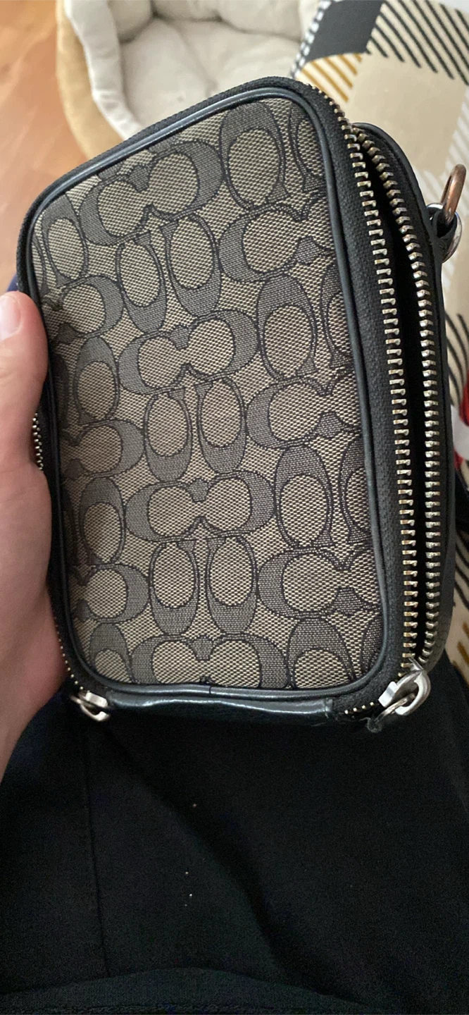 Coach Signature Crossbody Bag - photo 4