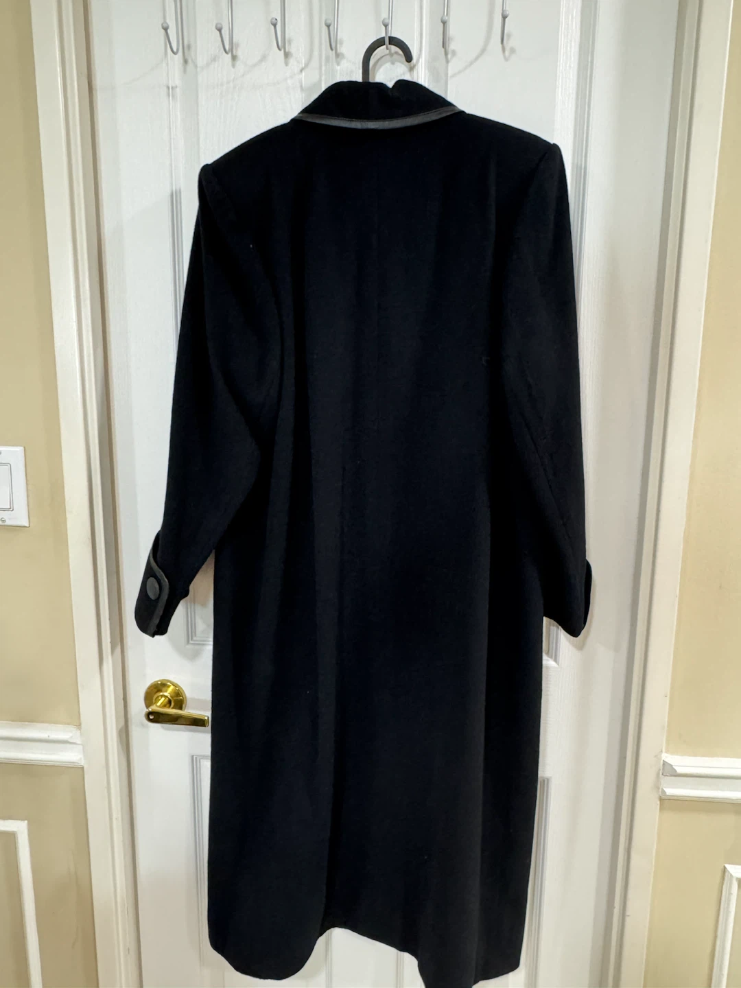 ZLM Black Long Coat, size L - photo 3