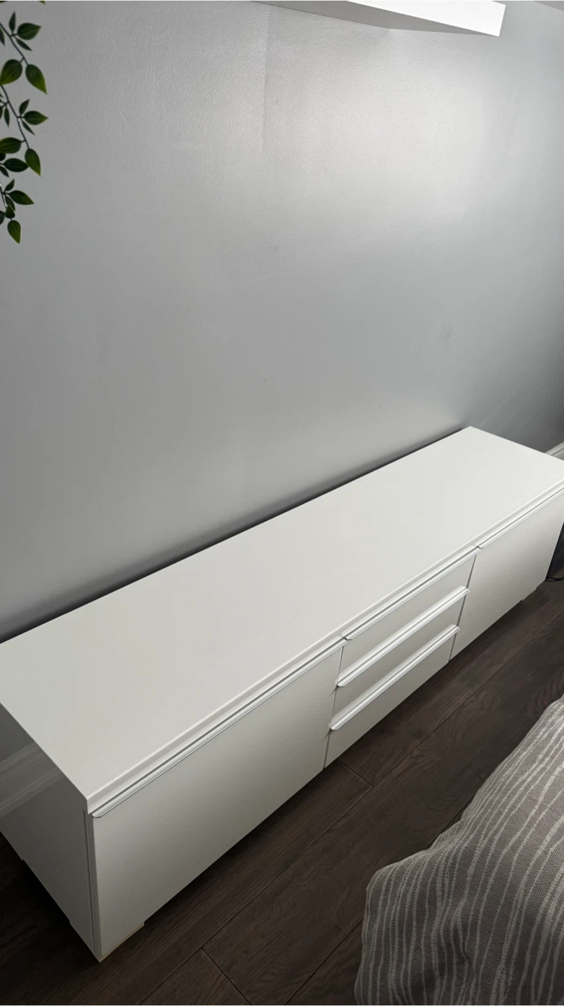 IKEA Besta White TV Unit