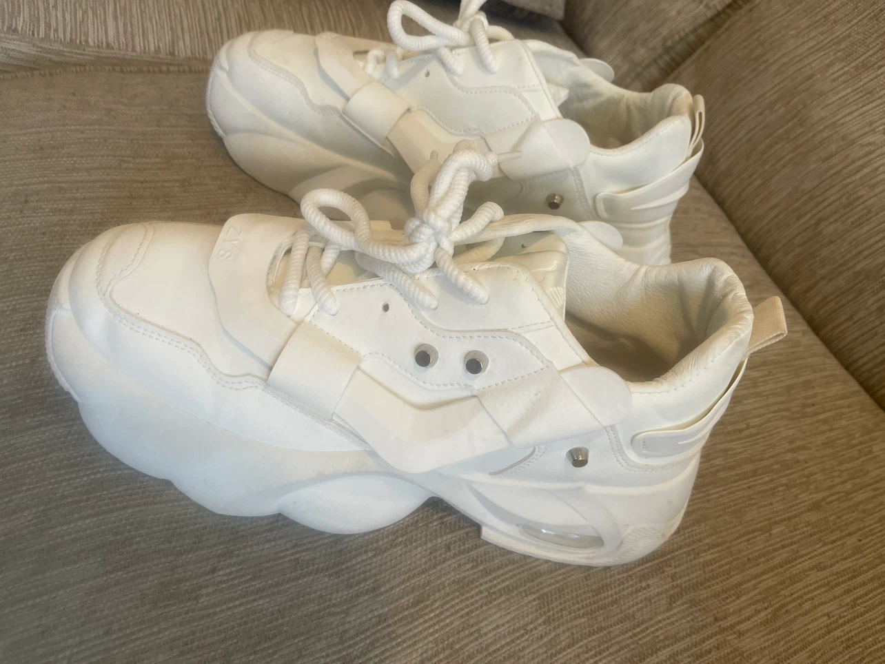 ZYS White Platform Sneakers