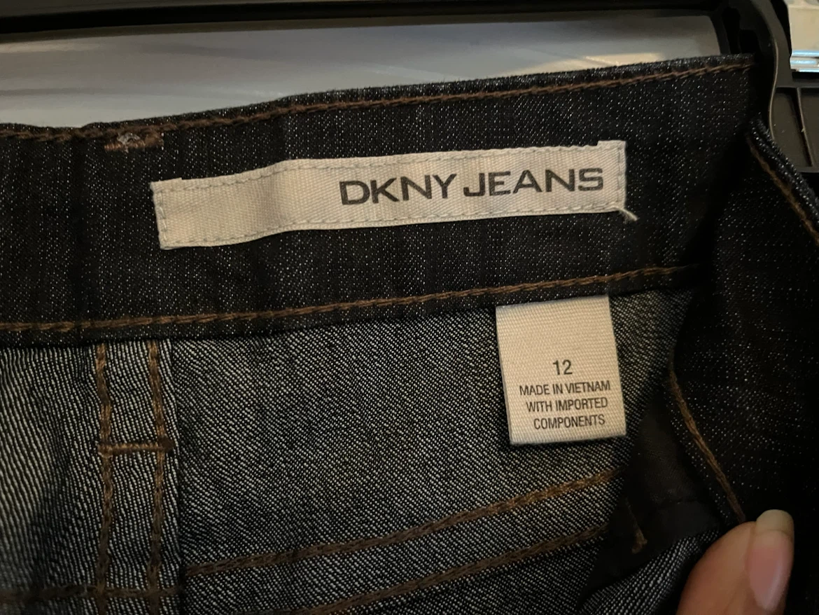 DKNY Jeans Dark Wash Denim Size 12 - photo 3
