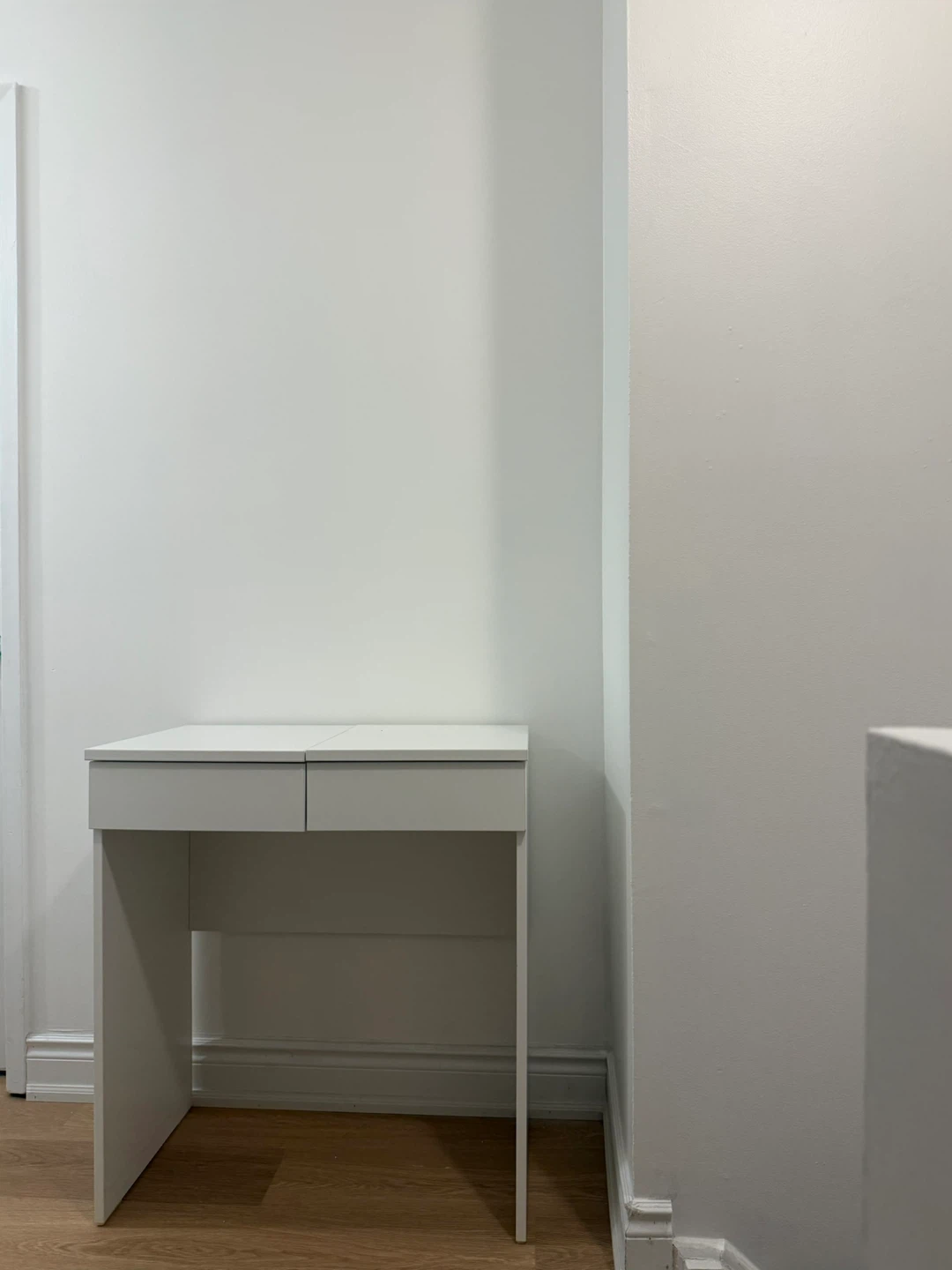 DRESSING VANITY FOR SALE