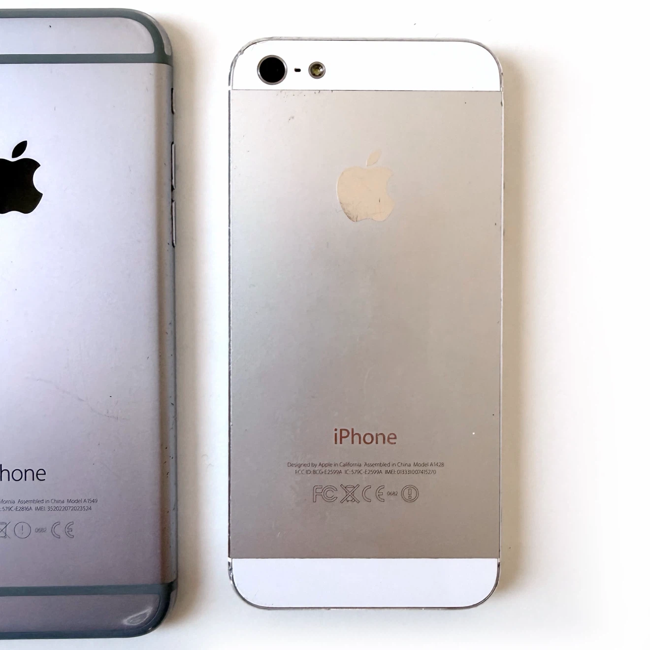 3x Old Apple iPhones - photo 5