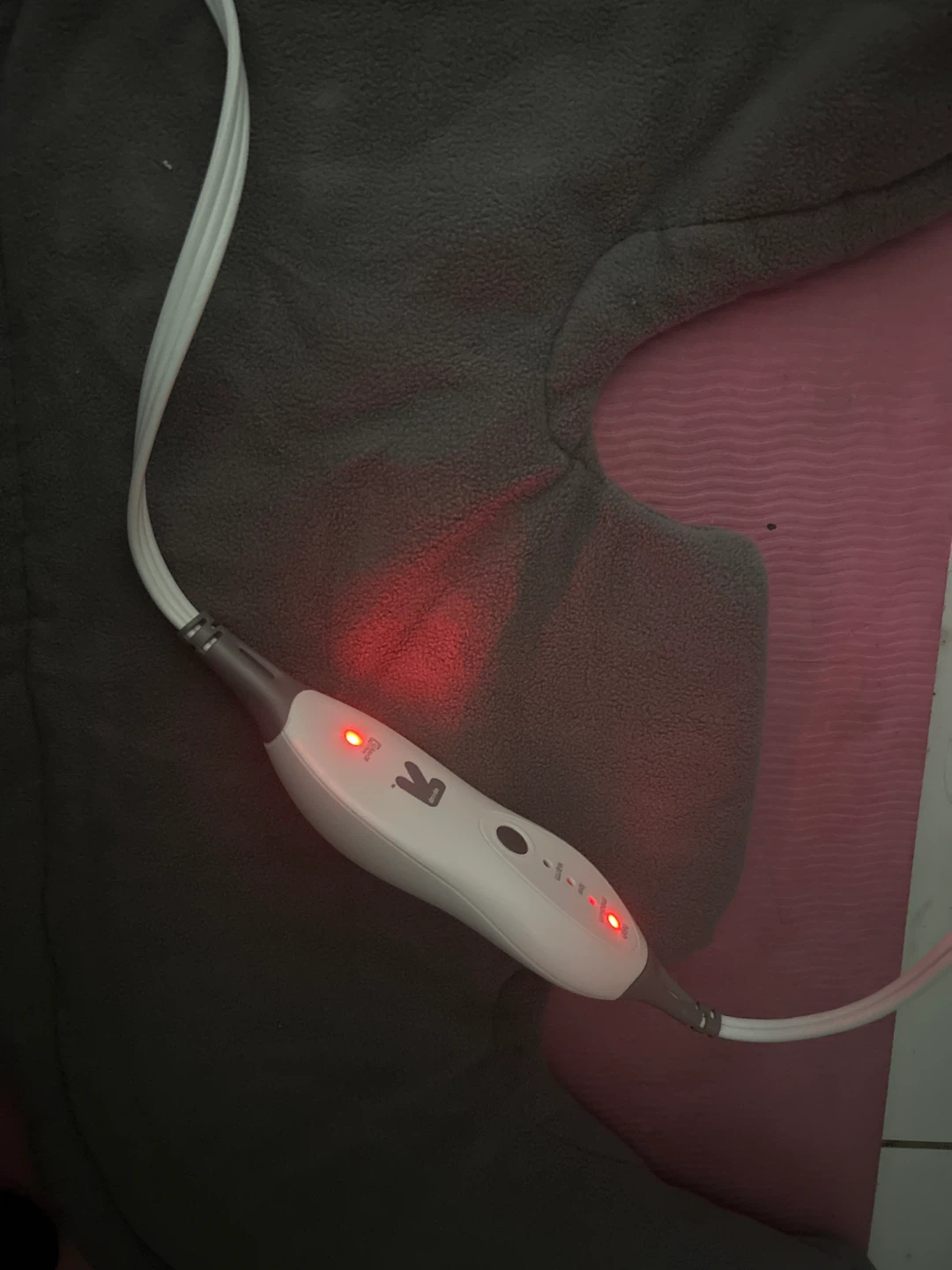 Electric Heating Pad for Neck and Shoulders - photo 3