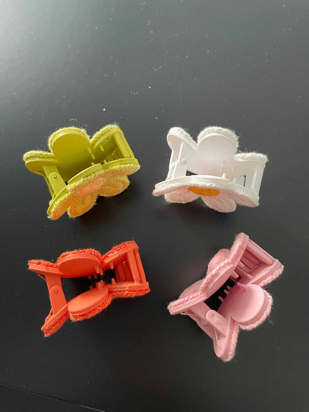 Set of 4 Flower Claw Clips - photo 2