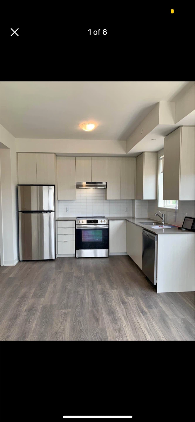 Private room for rent Mississauga road and steeles avenue