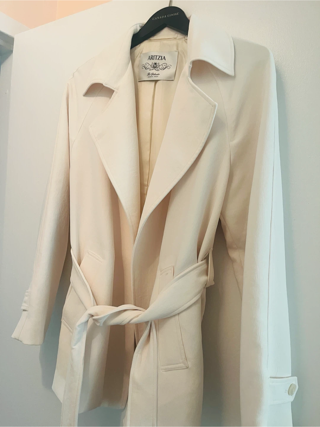 Aritzia crepe hip-length trench coat - photo 4