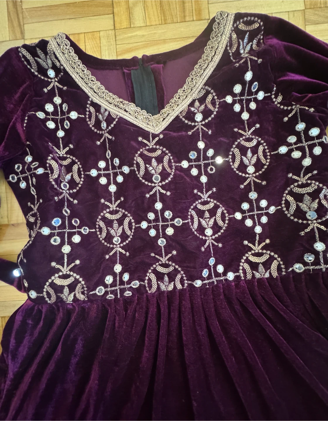 Purple Velvet Dress with Embellishments; Size 9/10 - photo 3