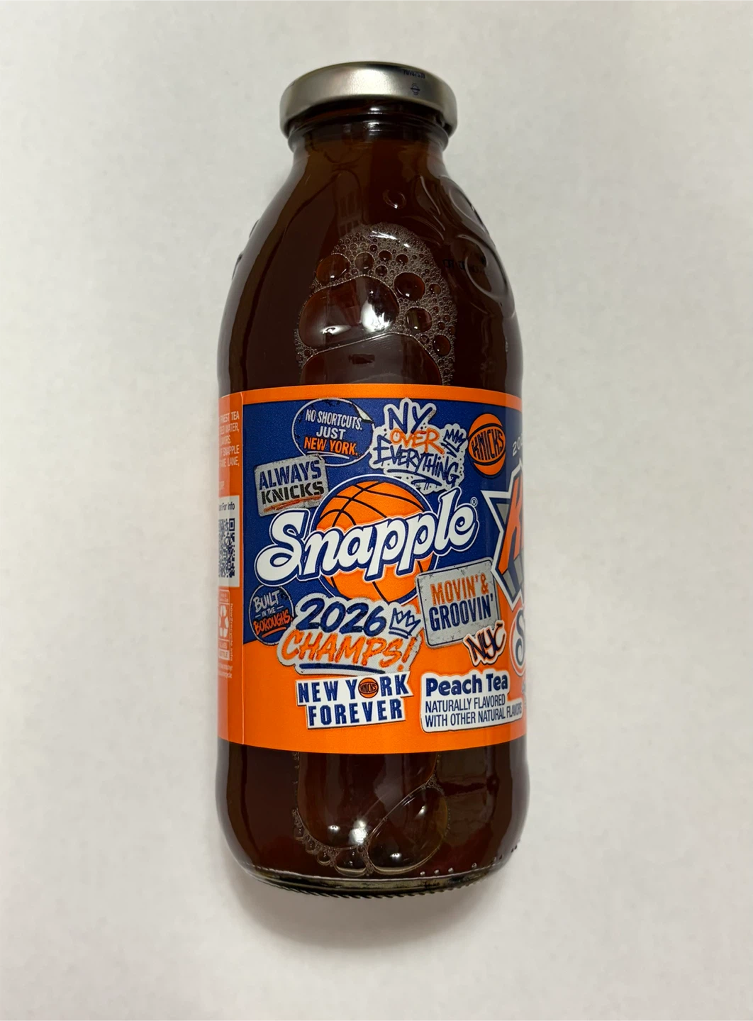 New York Knicks Collector's Edition Snapple Peach Tea - photo 2