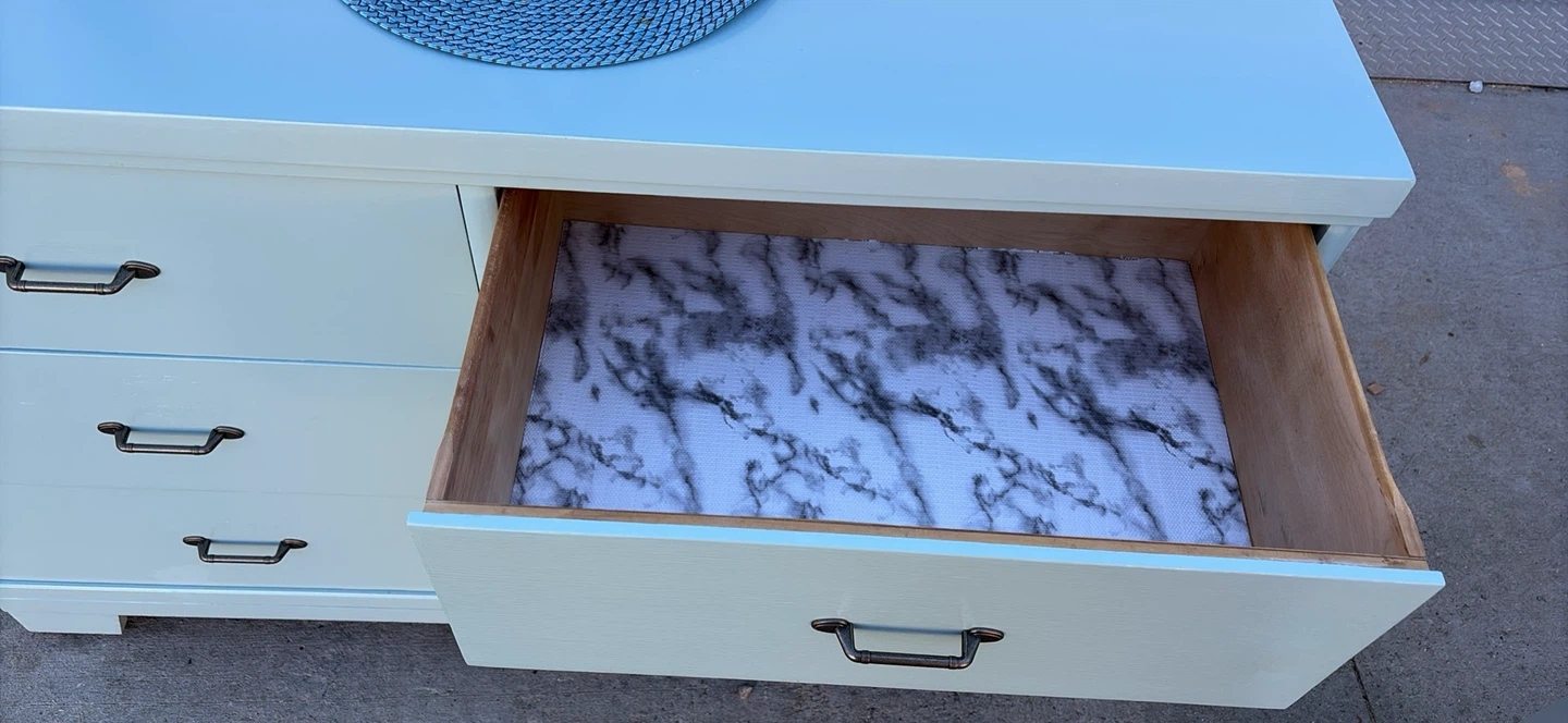 Light blue wooden dresser with storage baskets - photo 3
