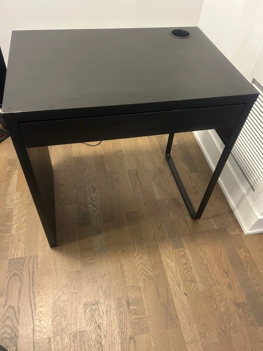 IKEA MICKE Desk - Black/Brown