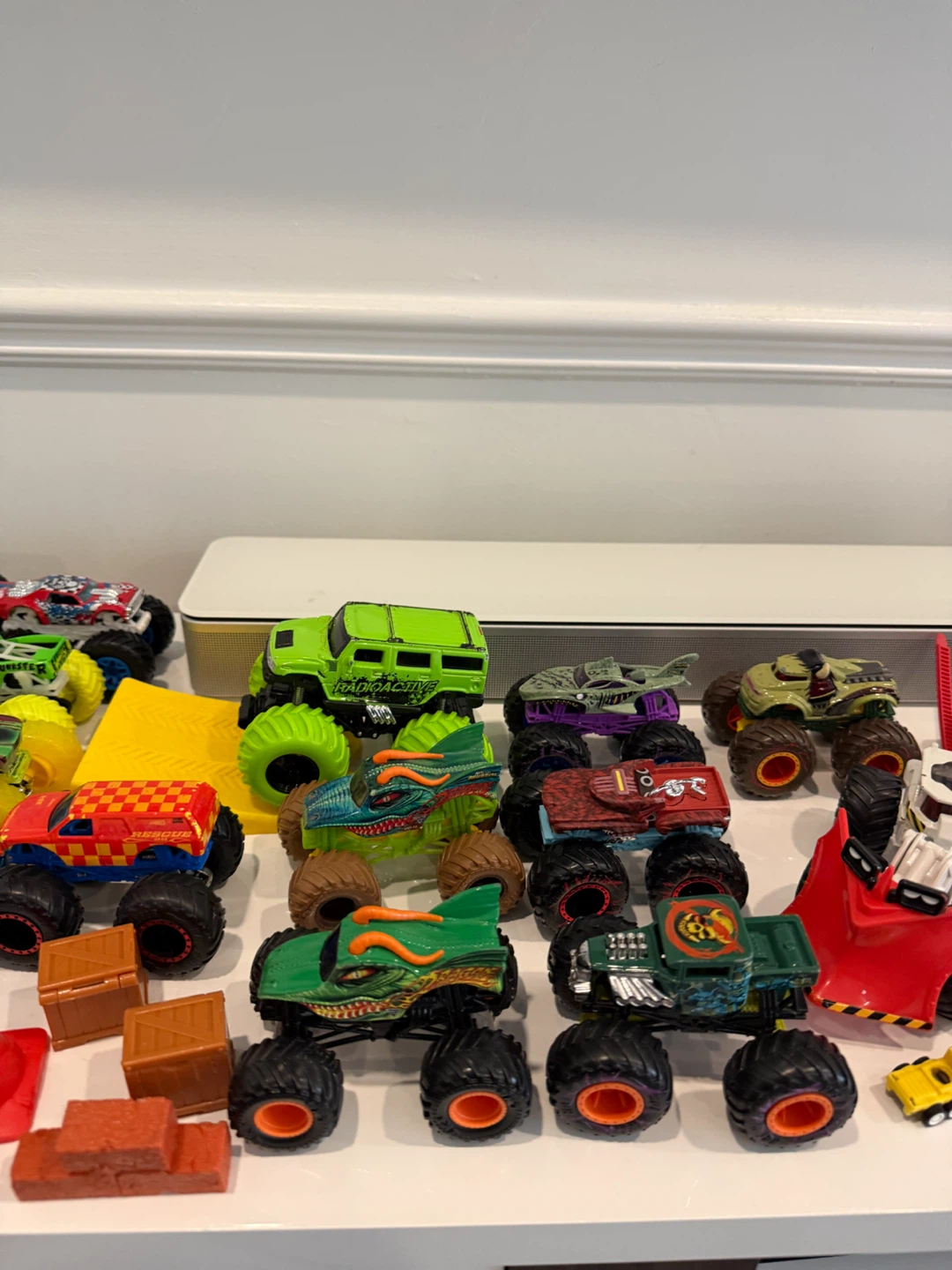 Monster truck bundle-glow n the dark color changing - photo 2