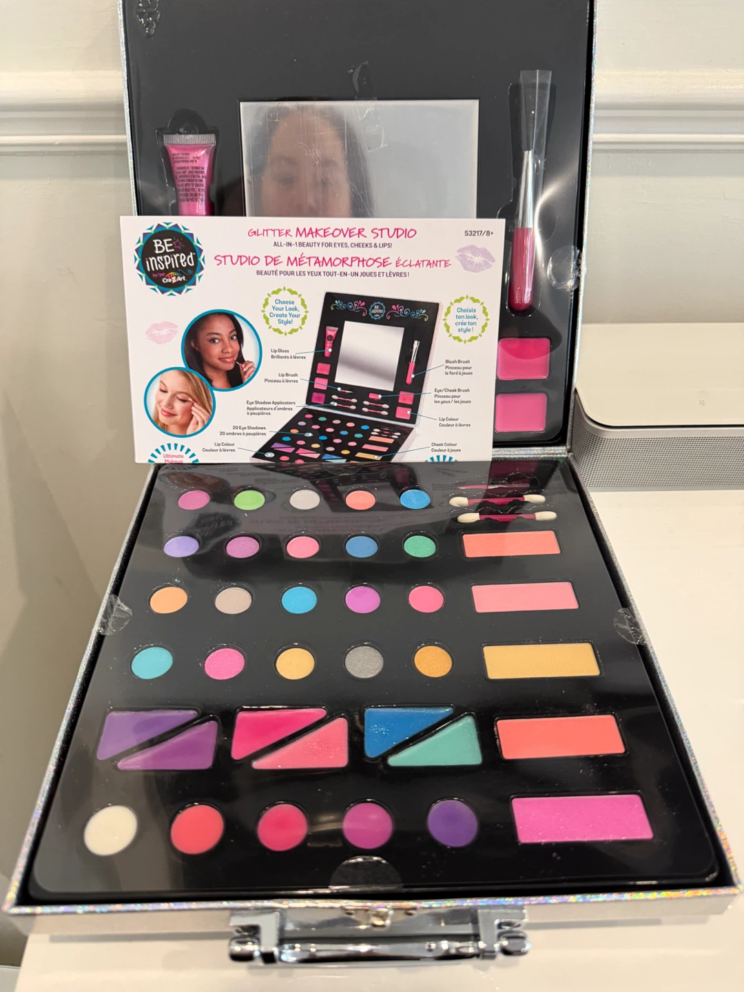 Brand new girls makeup and case set
