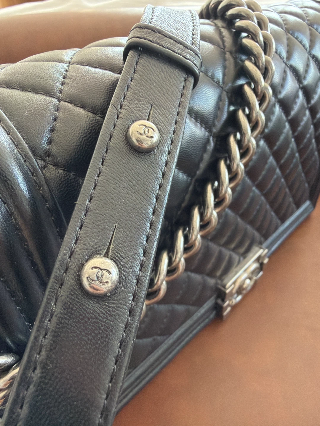 Chanel Boy Bag Black - photo 3