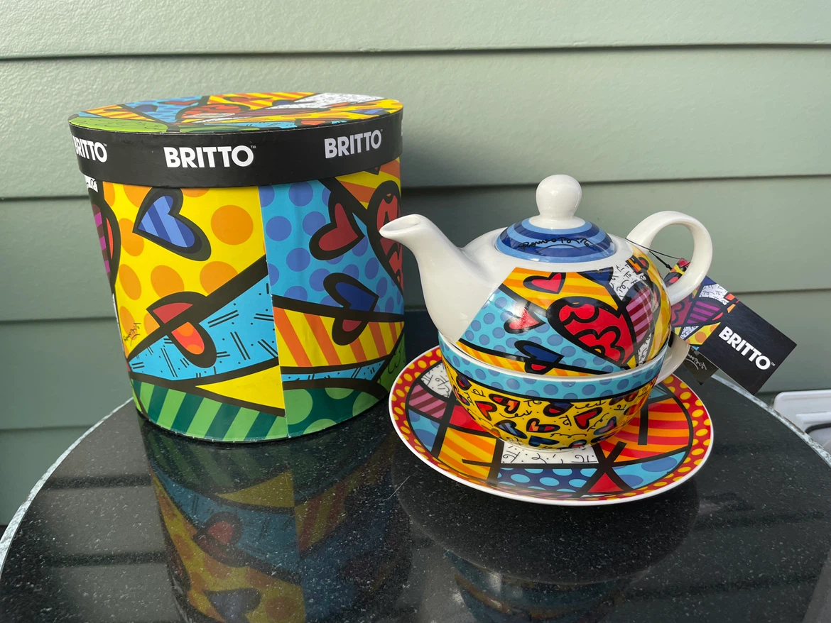 Romero Britto Pop Art Ceramic Teapot Hearts new - photo 2