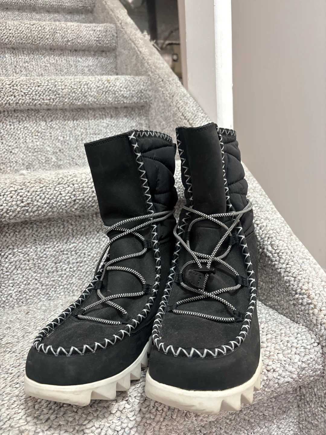 The North Face Winter Boots - photo 3