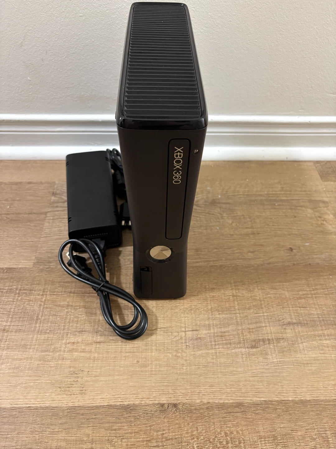 Xbox 360 Slim Bundle - 2 Controllers & Kinect Sensor - photo 3
