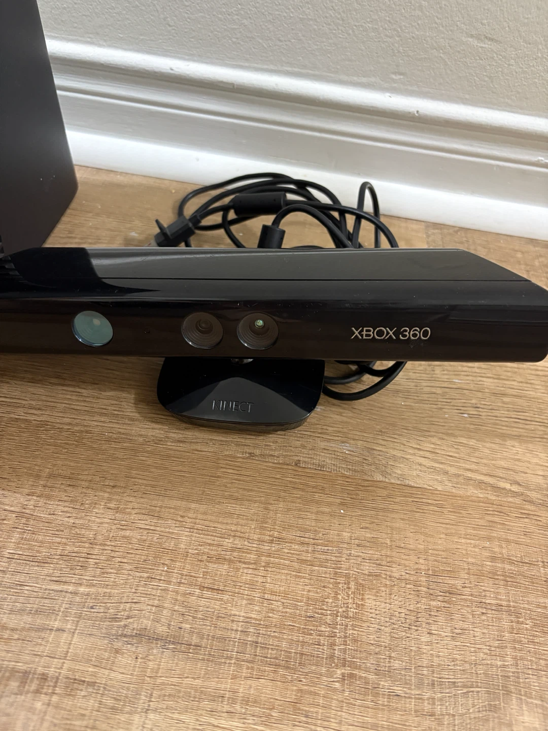 Xbox 360 Slim Bundle - 2 Controllers & Kinect Sensor - photo 4