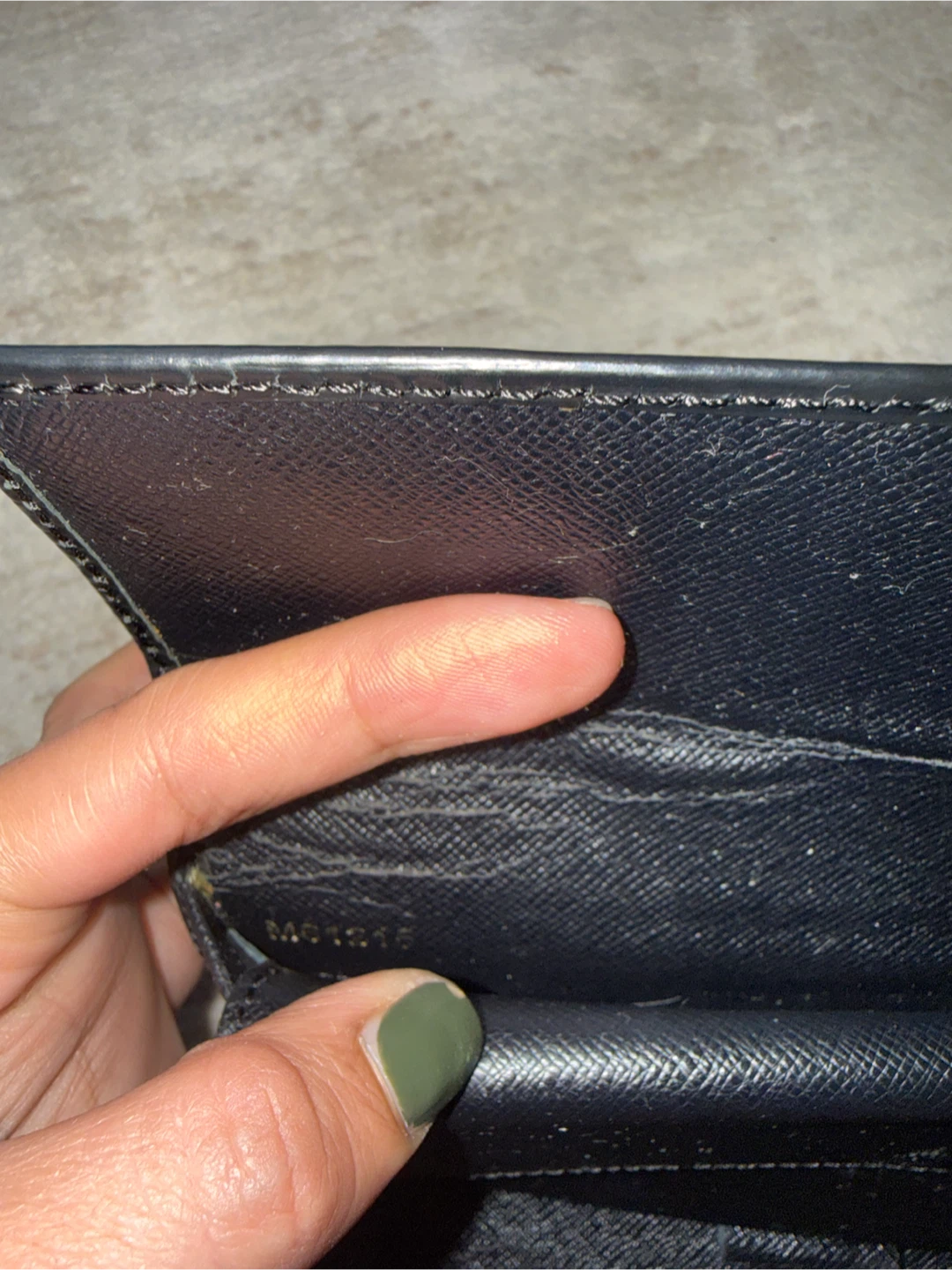 Louis Vuitton Epi Leather Long Wallet - photo 4