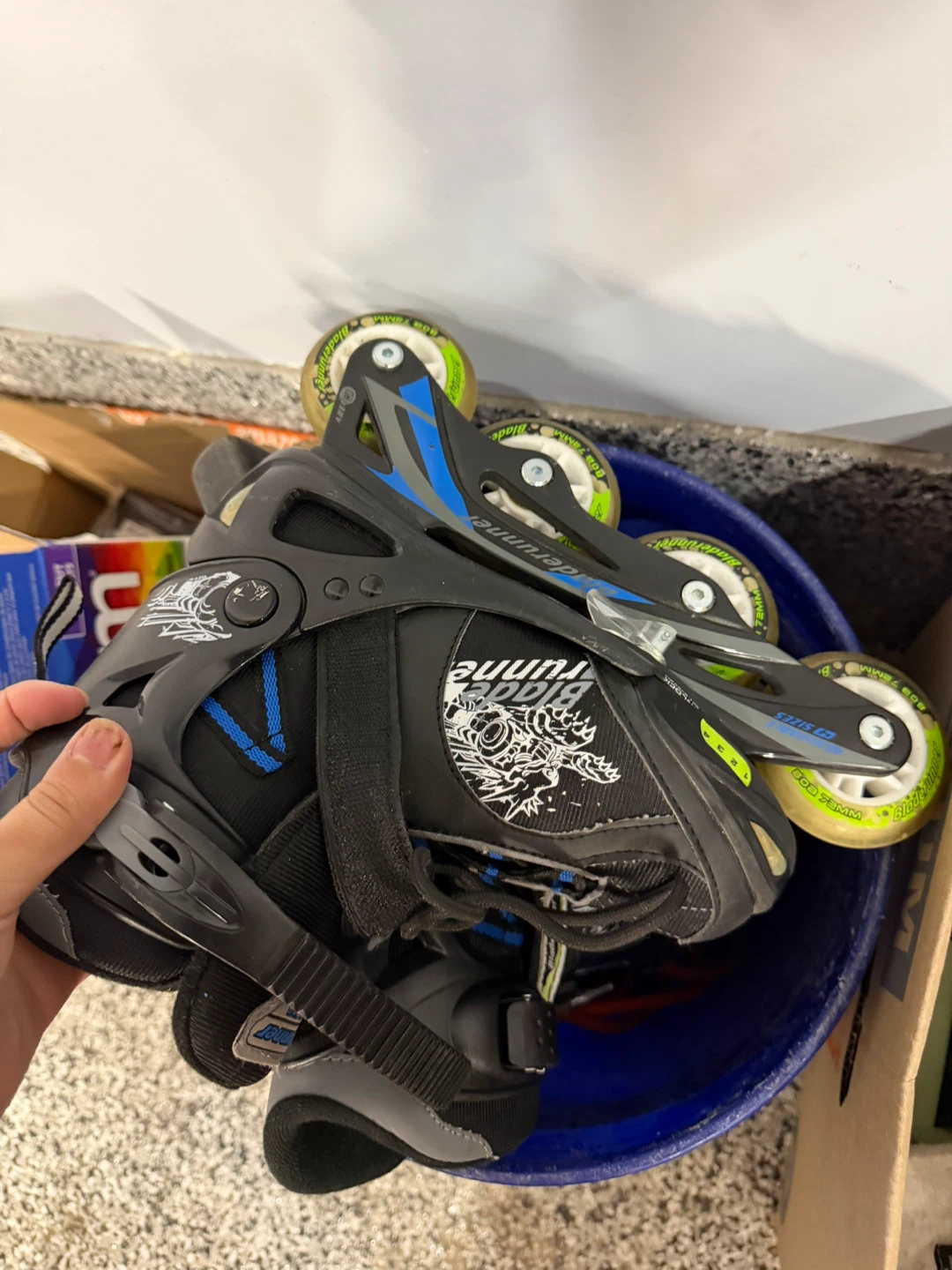 Rollerblades Size 1-4 (expandable sizing) - photo 2