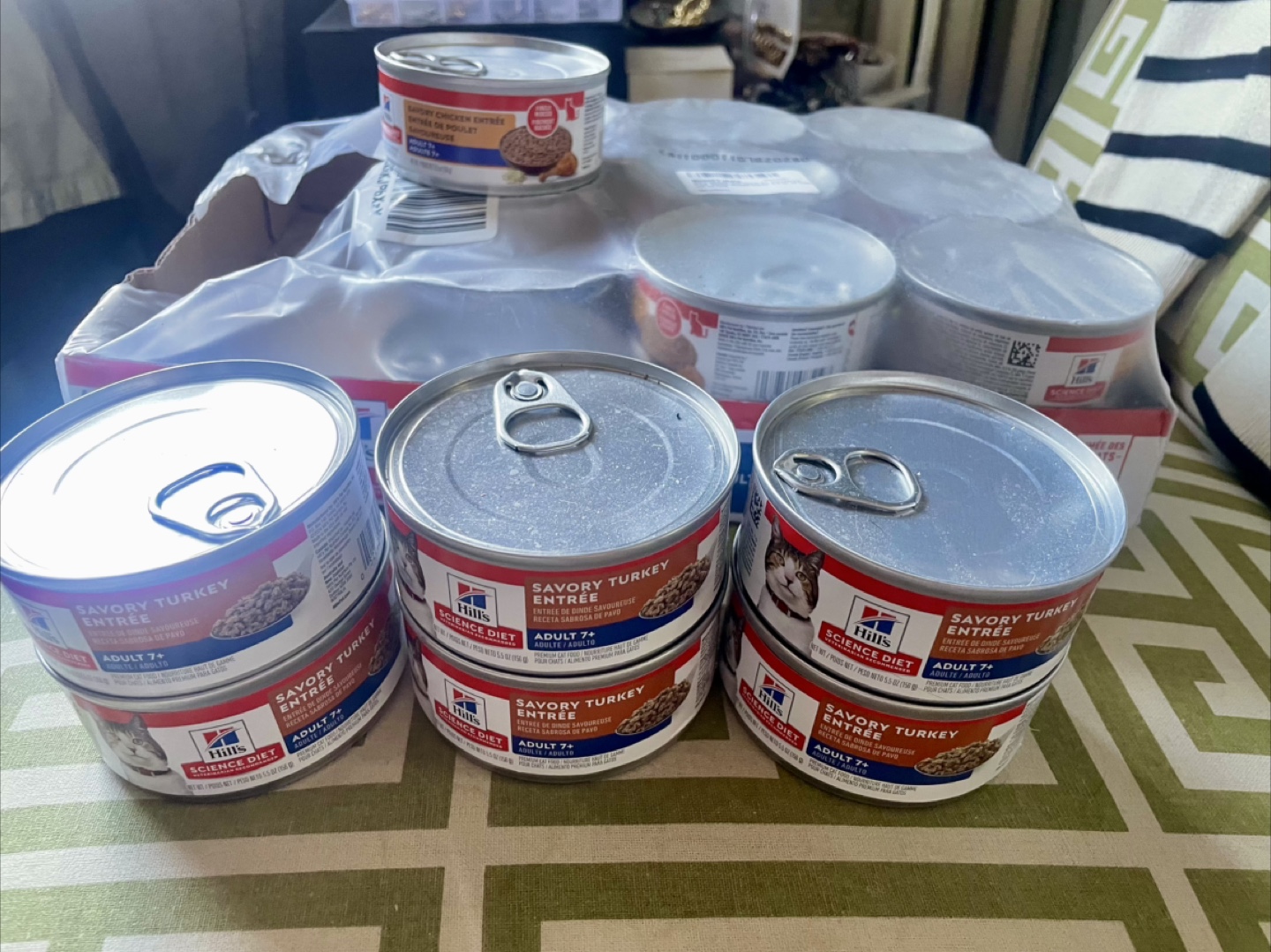 Hill's Science Adult 7+ Cat Food: 24 LARGE cans chicken + turkey