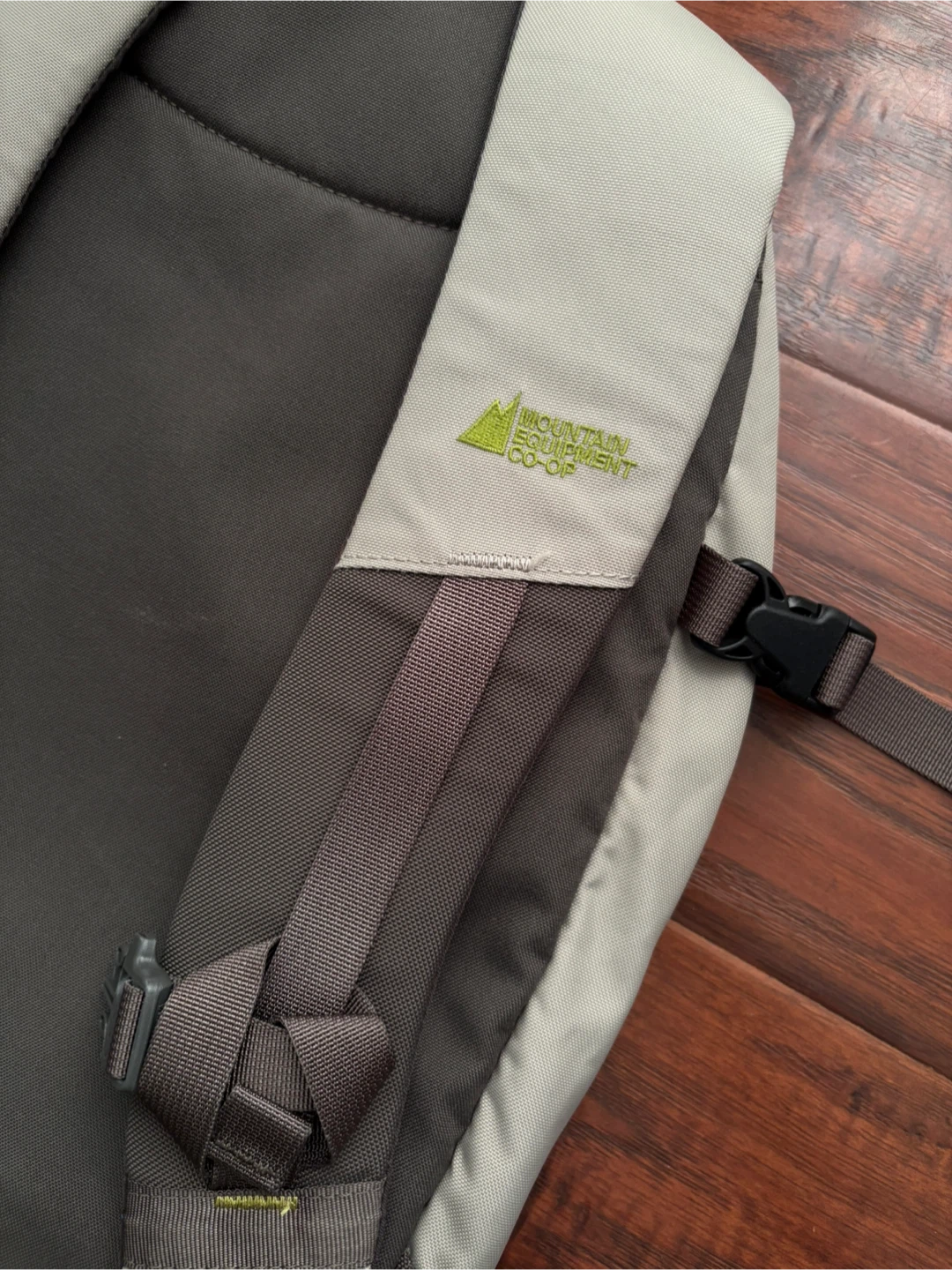 MEC Mountain Equipment Coop hiking back pack - photo 4