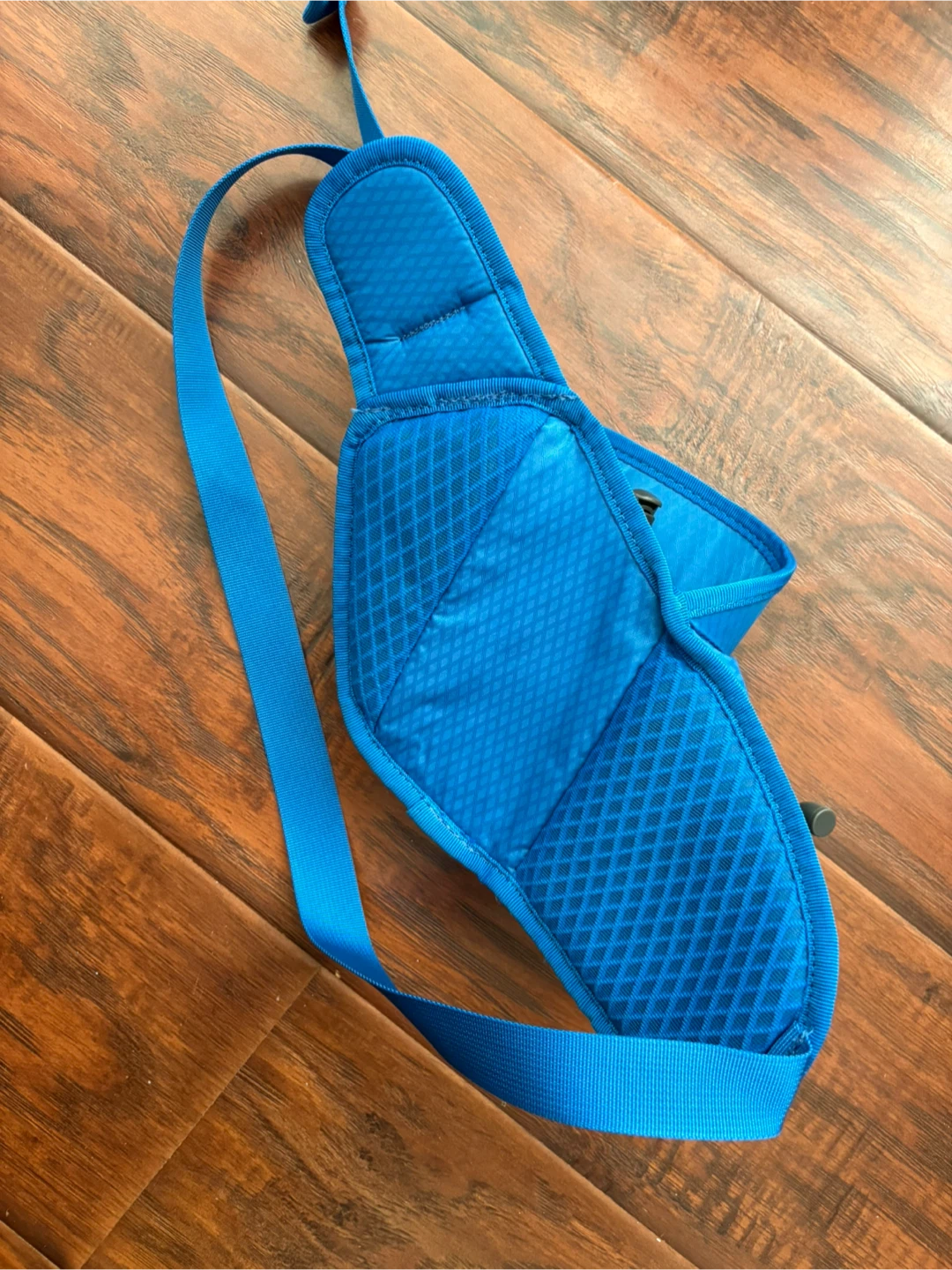 MEC Mountain Equipment Coop pace 100 hydration bag water bottle - photo 5