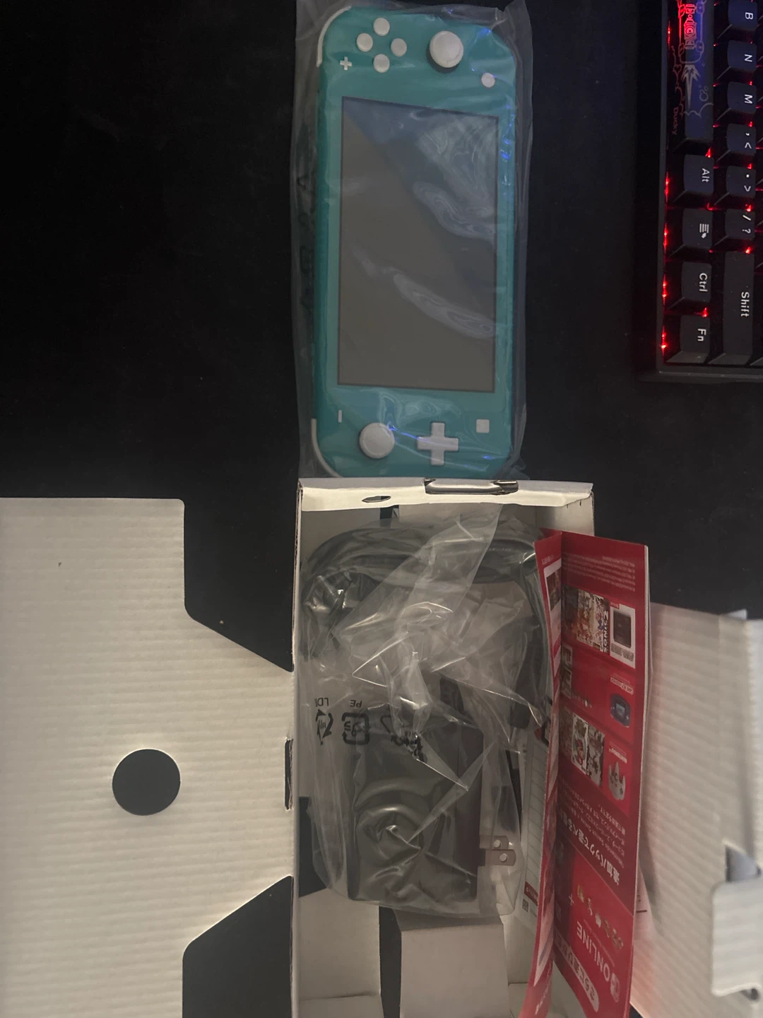 Nintendo Switch Lite - photo 2