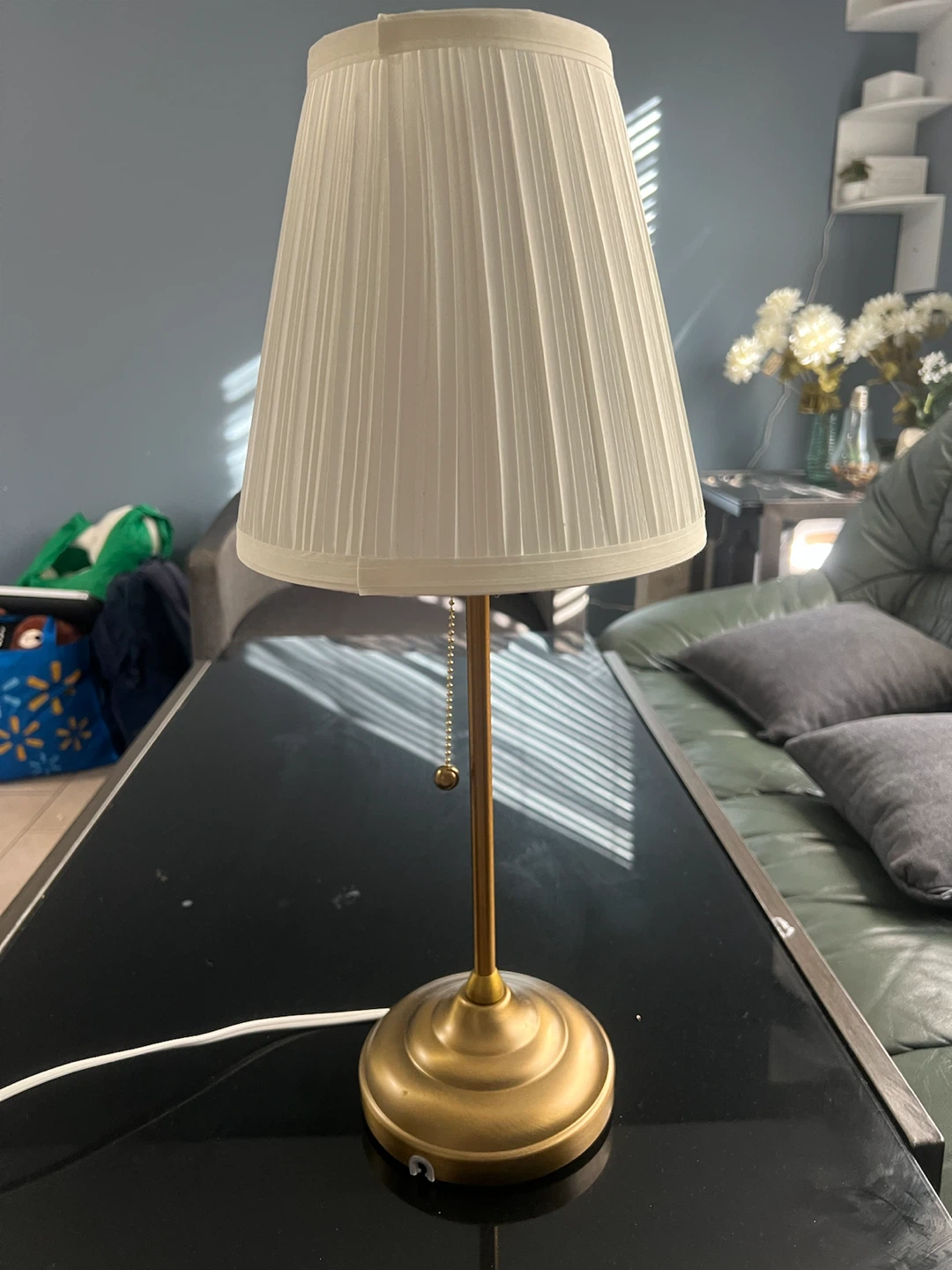 IKEA Table Lamp with Gold Tone Base - photo 5