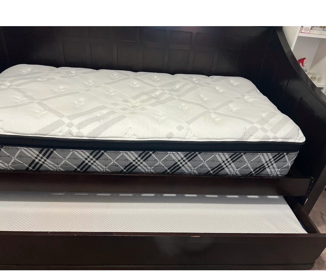 Dark Wood Daybed with Trundle and Mattress - photo 2