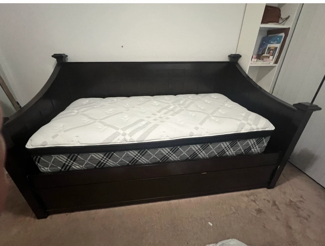 Dark Wood Daybed with Trundle and Mattress - photo 4