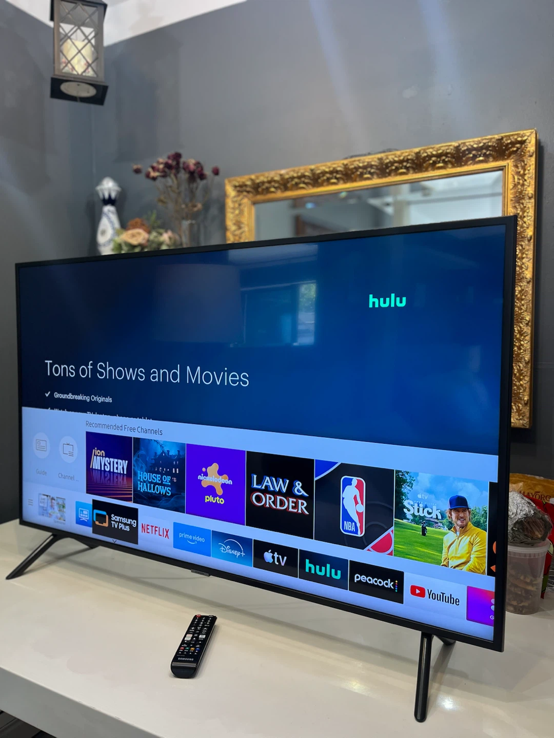 Samsung 50”Smart TV 4K UHD Model; UN50RU7100 - photo 3