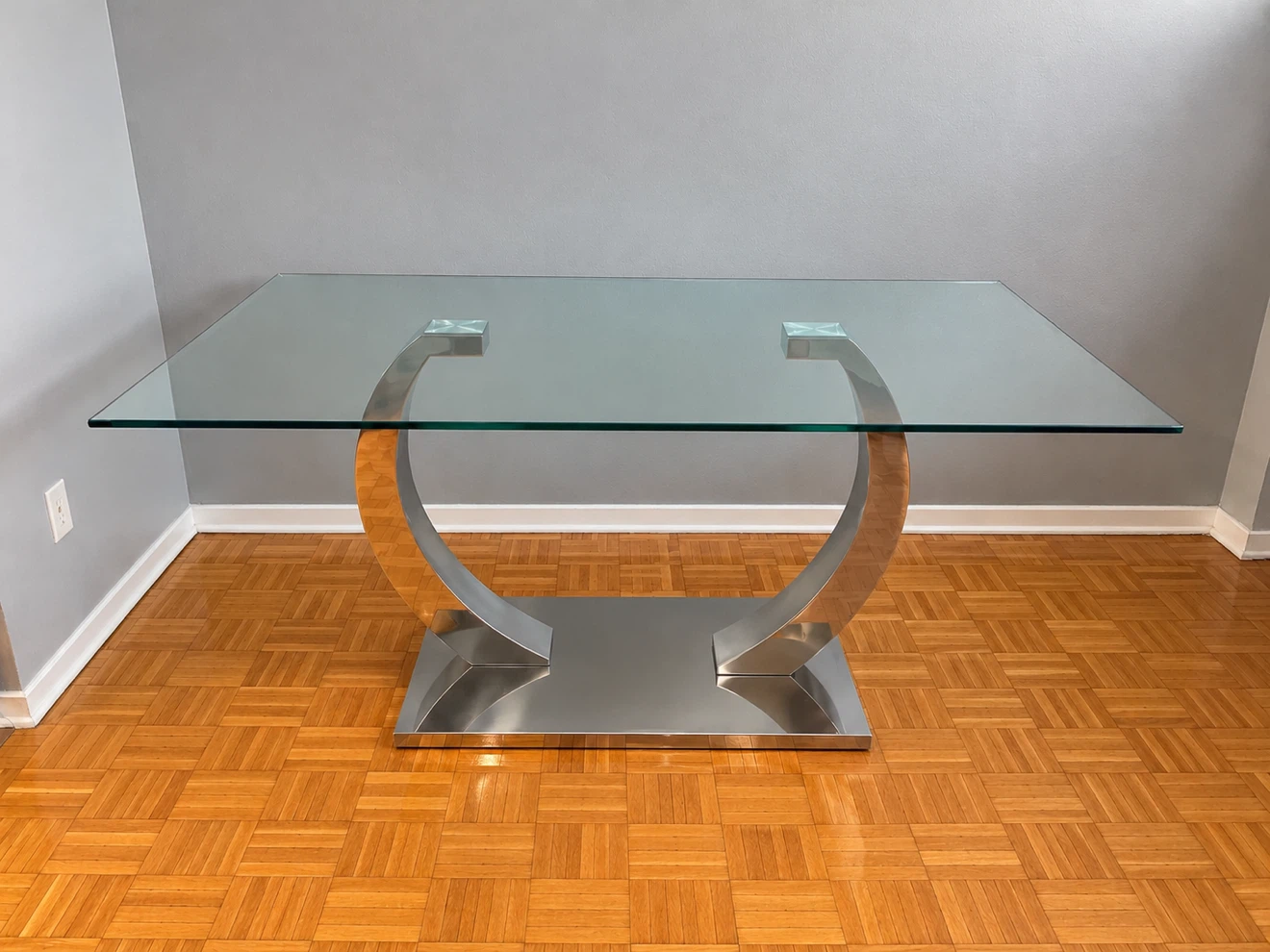 GLASS DINING TABLE FOR SALE