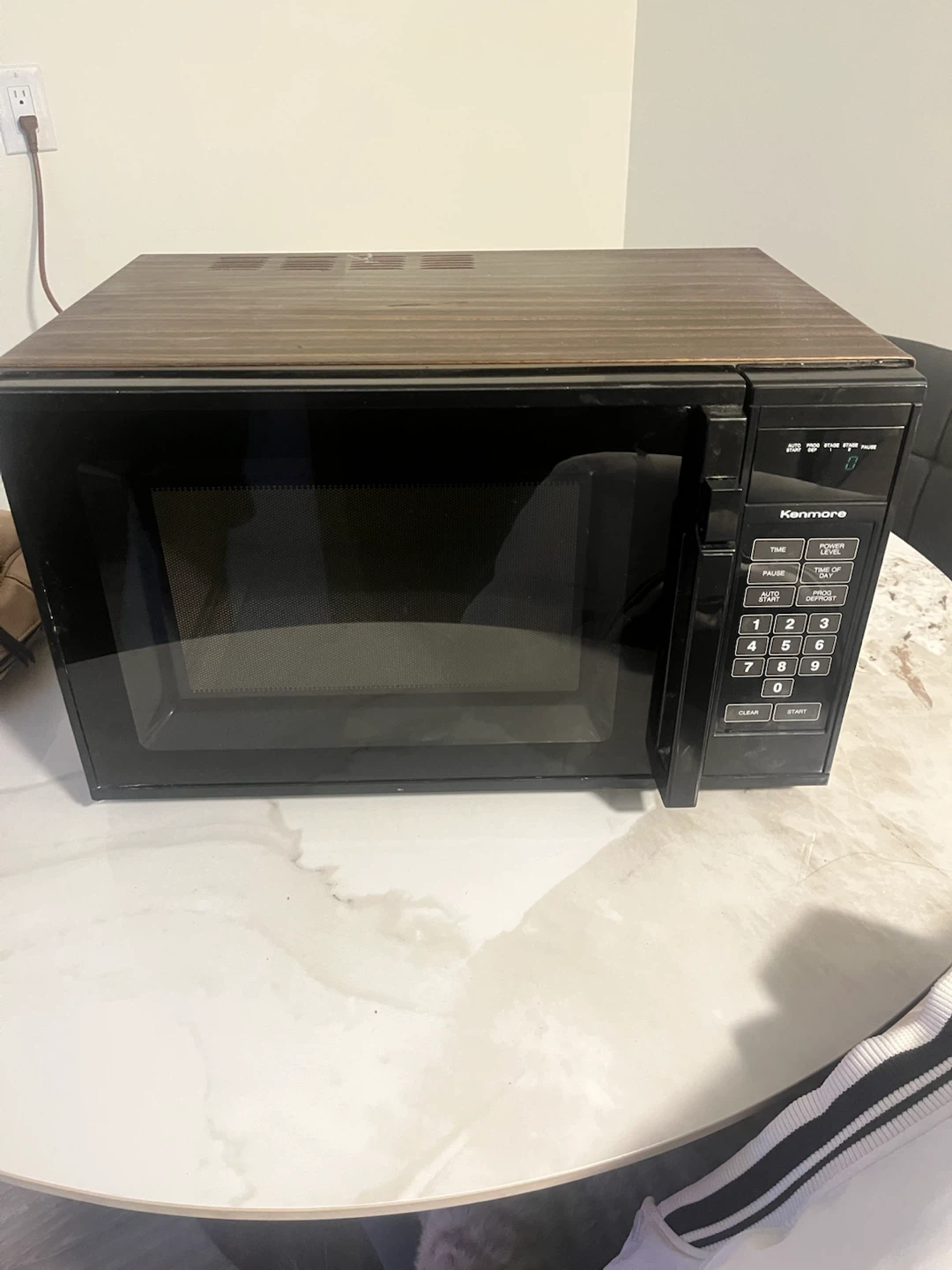 Kenmore Microwave Oven