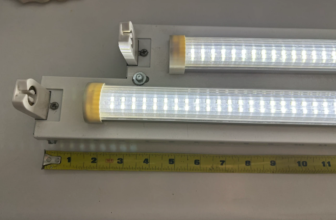 Two-Light LED Under Cabinet Fixture - photo 4