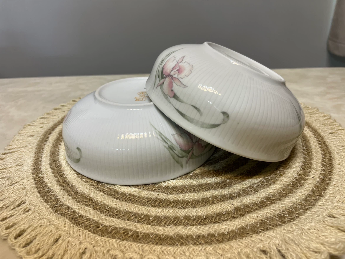 Set of 2 Vintage Porcelain Floral Bowls - photo 3