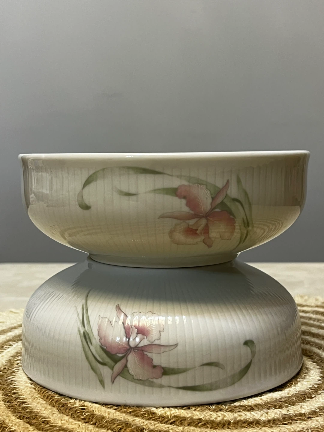 Set of 2 Vintage Porcelain Floral Bowls - photo 5