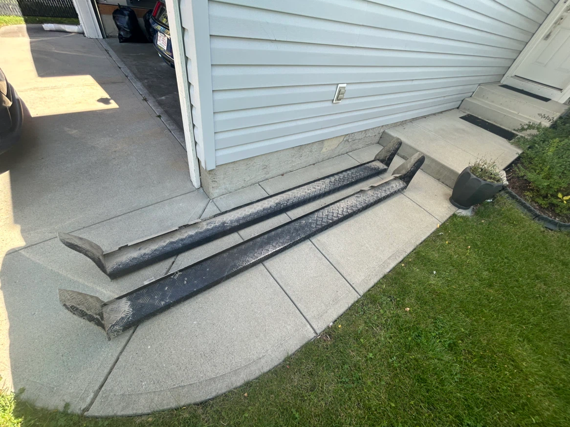 Aluminum running boards