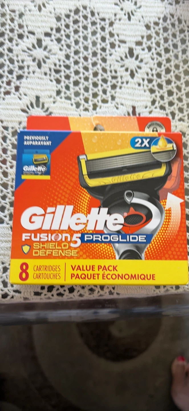 Gillette Fusion5 ProGlide Shield Defense 8 Cartridges