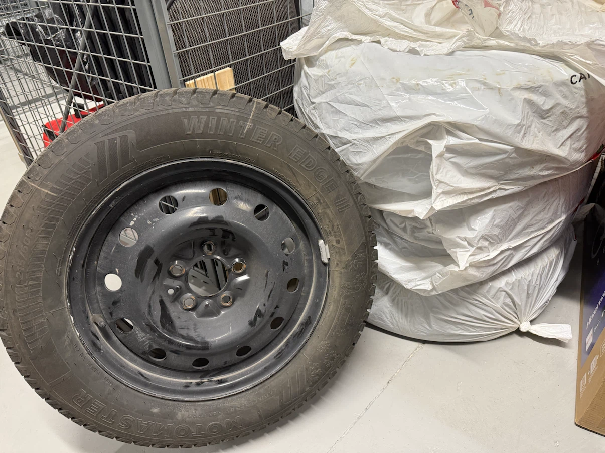 MotoMaster 215/60R16 Winter Tires with Rims - 1 Season only - photo 5